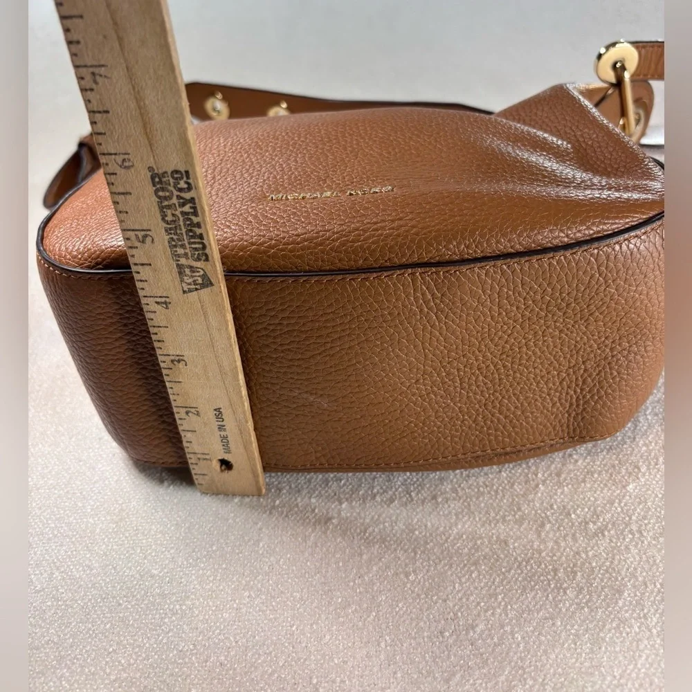 Michael Kors Brown Pebbled Leather Shoulder Bag Adjustable Grommet Strap Gold